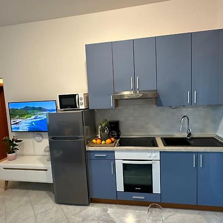 Apartment Tino เบรลา ภายนอก รูปภาพ