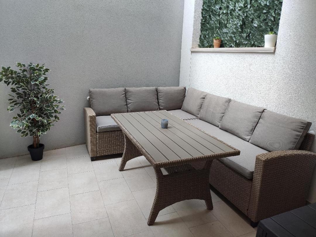 Apartment Tino เบรลา ภายนอก รูปภาพ