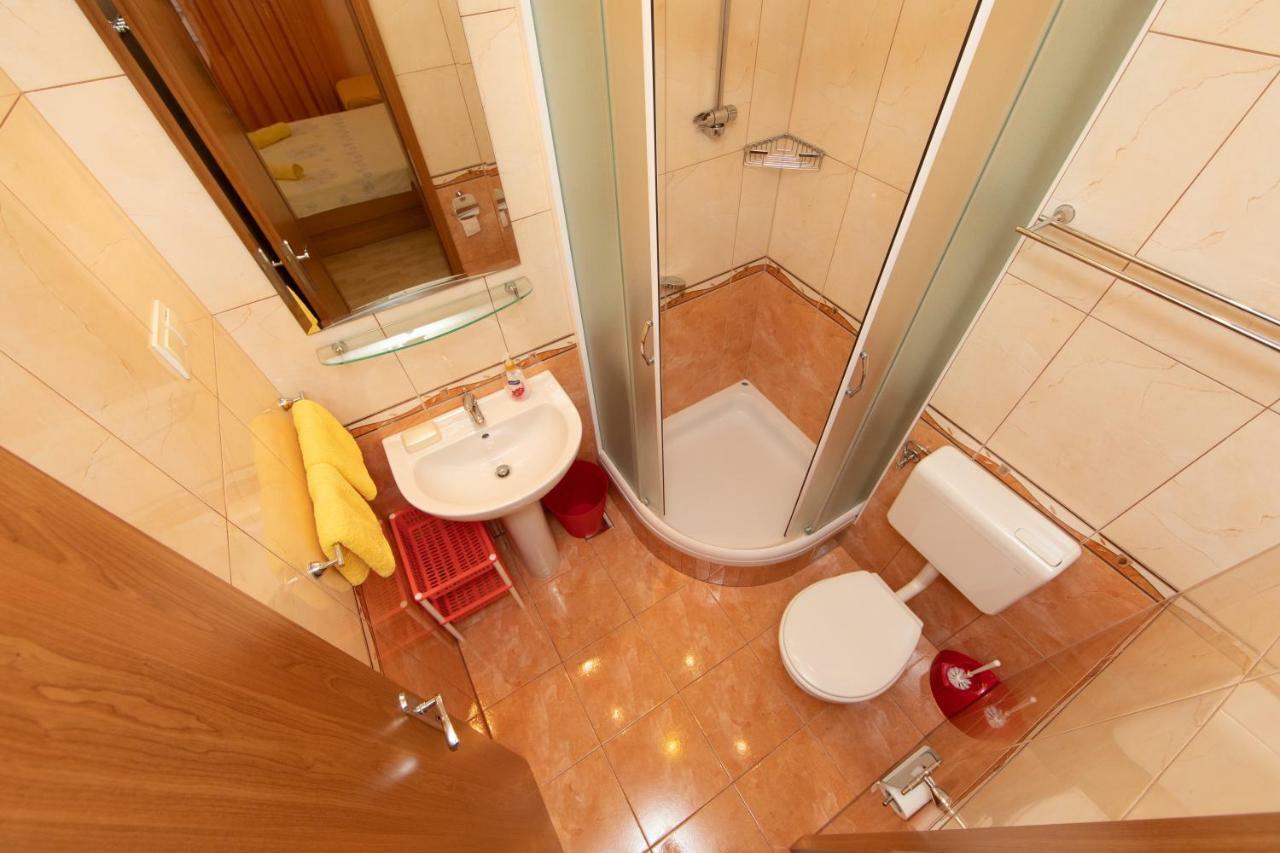 Apartment Tino เบรลา ภายนอก รูปภาพ